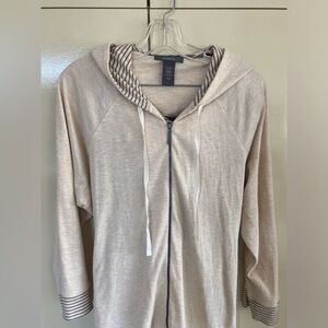 Comfy Liz Claiborne lounge lounging set. Zipper top, and drawstring bottom